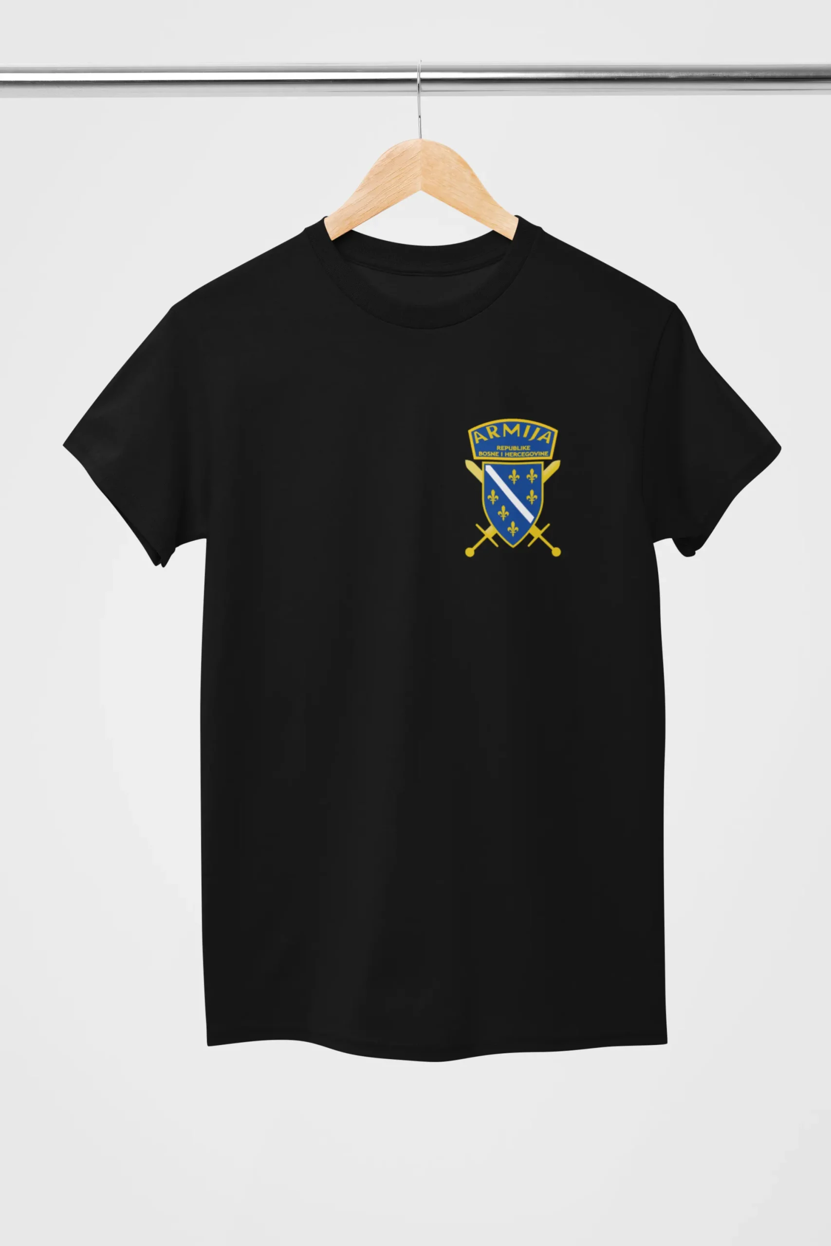 LJILJAN ARMY – T-shirt